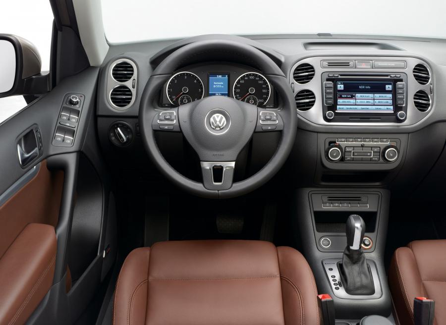  Volkswagen Tiguan 2011 года  (фото 143 из 146)